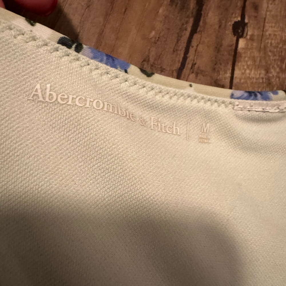 Abercrombie & Fitch Floral Bikini Bottom - Picture 4 of 4